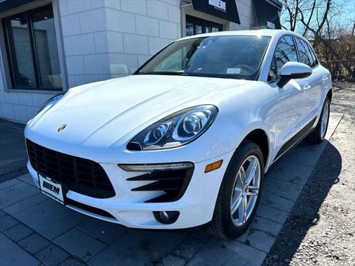 2017 Porsche Macan Base