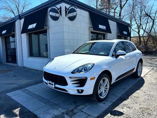 2017 Porsche Macan Base