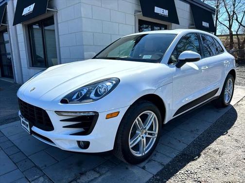 2017 Porsche Macan Base