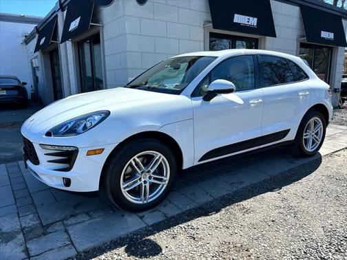 2017 Porsche Macan Base