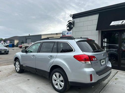 2012 Subaru Outback 2.5i Premium