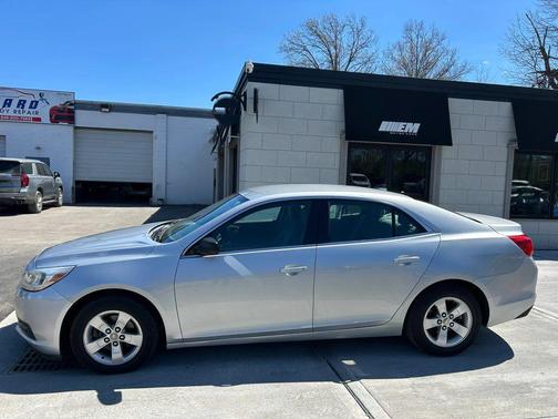 Silver 2013 Chevrolet Malibu 1LS