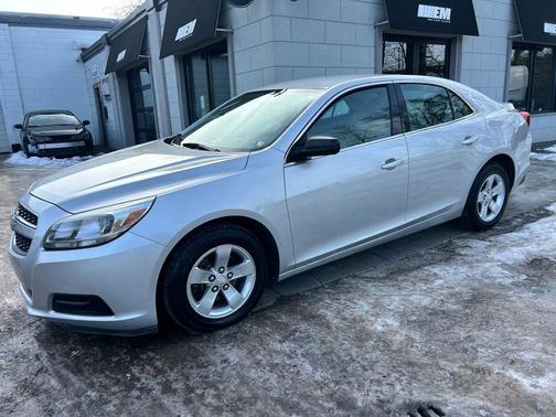2013 Chevrolet Malibu 1LS