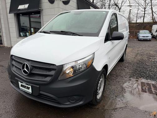 2017 Mercedes-Benz Metris Base