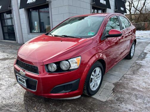 2012 Chevrolet Sonic 2LT