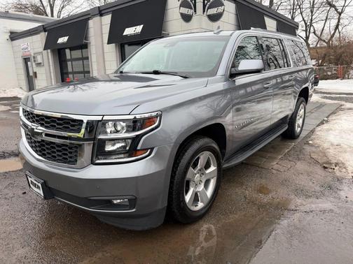 2019 Chevrolet Suburban LT