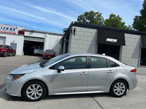 Silver Metallic 2023 Toyota Corolla LE