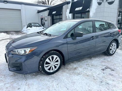 2017 Subaru Impreza 2.0i