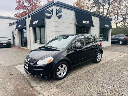 2011 Suzuki SX4 Tech Valu Pkg (NAV)
