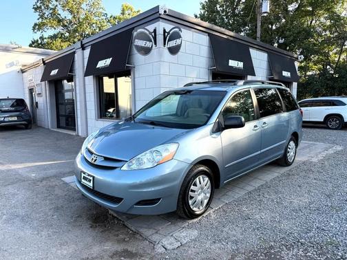 2006 Toyota Sienna LE