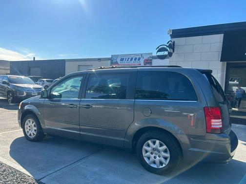 Dark Titanium Metallic Clearcoat 2010 Chrysler Town & Country LX