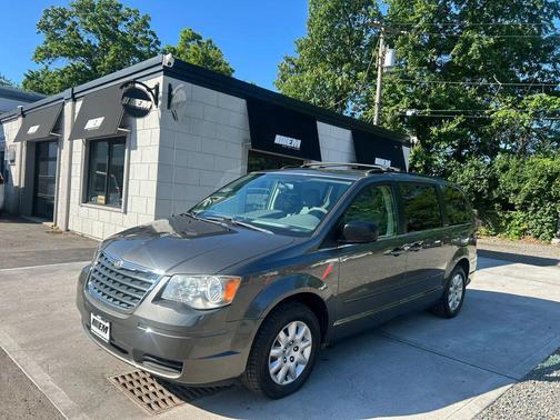 Dark Titanium Metallic Clearcoat 2010 Chrysler Town & Country LX