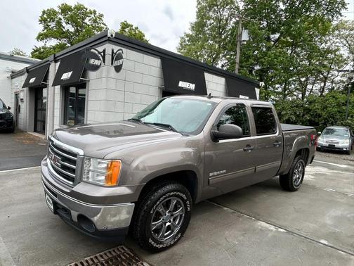 Beige 2013 GMC Sierra 1500 SLE1