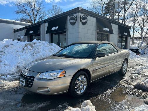2004 Chrysler Sebring Base