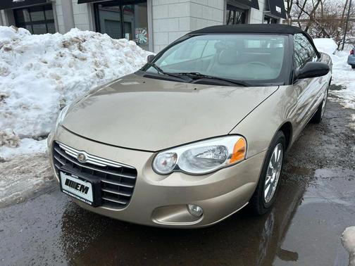 2004 Chrysler Sebring Base