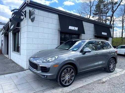 2016 Porsche Cayenne S