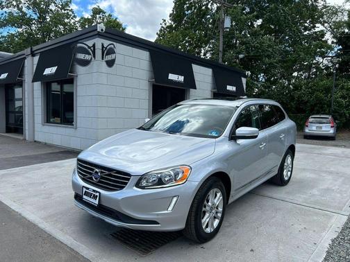 Bright Silver Metallic 2016 Volvo XC60 T5 Premier
