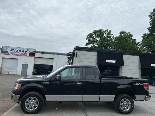 Tuxedo Black Metallic 2012 Ford F-150 XLT