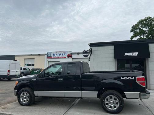 Tuxedo Black Metallic 2012 Ford F-150 XLT