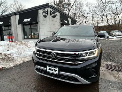 2022 Volkswagen Atlas Cross Sport 2.0T SE