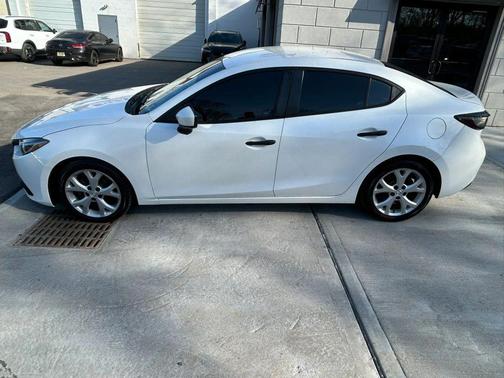 Snowflake White Pearl Mica 2015 Mazda Mazda3 i Sport