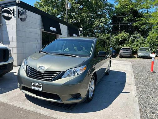 Green 2011 Toyota Sienna Base
