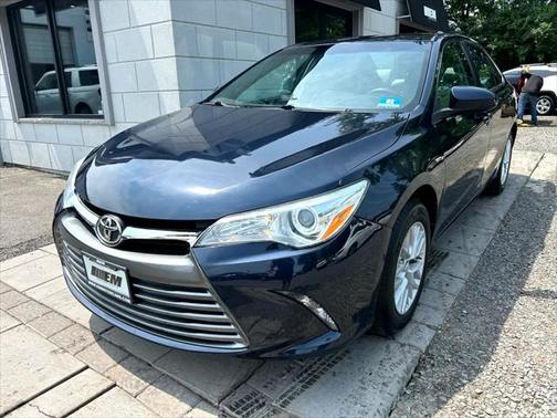 2016 Toyota Camry XLE