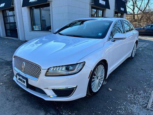 2017 Lincoln MKZ Hybrid Reserve