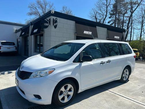 2015 Toyota Sienna L