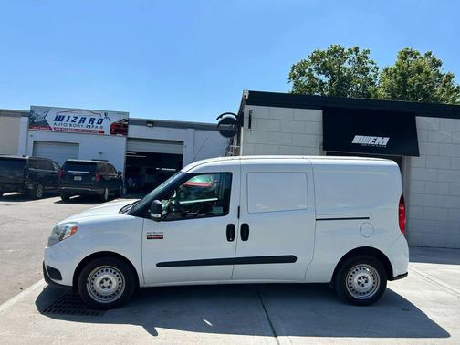 Bright White 2022 RAM ProMaster City Tradesman