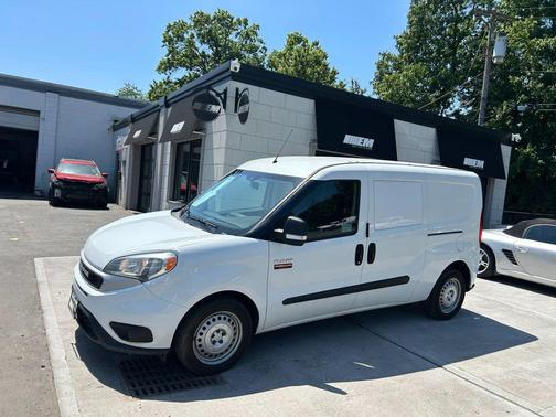 Bright White 2022 RAM ProMaster City Tradesman