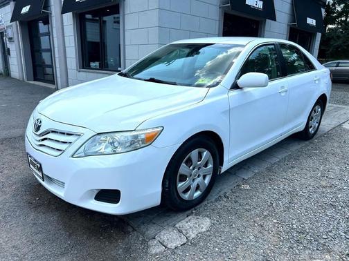 2010 Toyota Camry LE