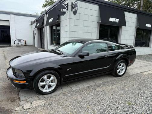2008 Ford Mustang GT Deluxe