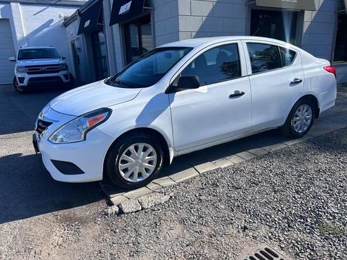 2015 Nissan Versa 1.6 S