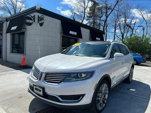 White Platinum Metallic Tri-Coat 2016 Lincoln MKX Reserve
