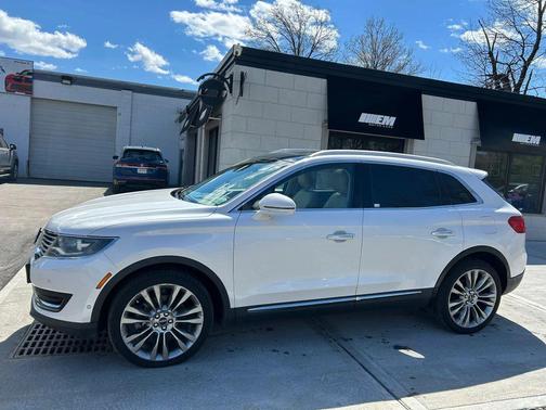 White Platinum Metallic Tri-Coat 2016 Lincoln MKX Reserve