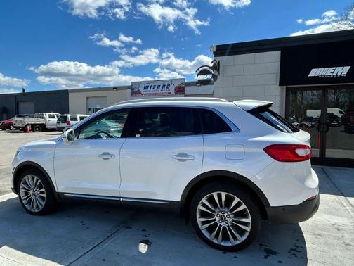 White Platinum Metallic Tri-Coat 2016 Lincoln MKX Reserve