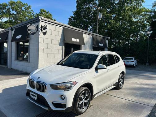 White 2018 BMW X1 xDrive28i