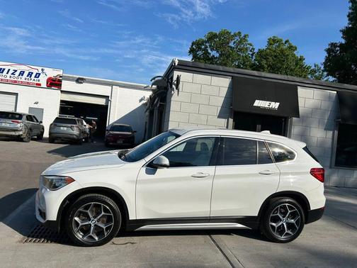 White 2018 BMW X1 xDrive28i