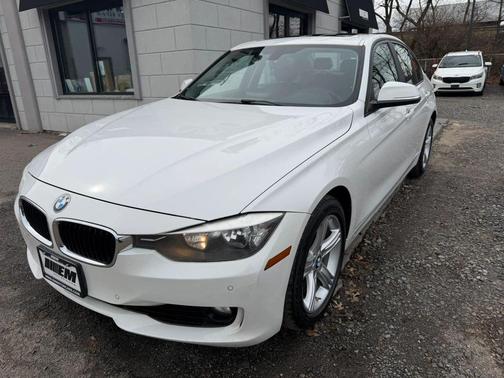2014 BMW 328 328i xDrive Sedan 4D