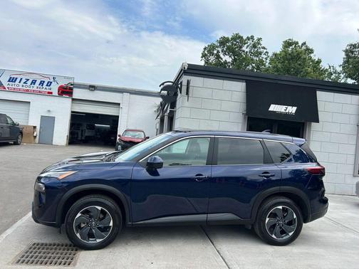 Deep Ocean Blue Pearl 2024 Nissan Rogue SV