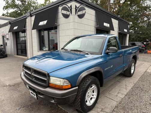 2002 Dodge Dakota Base