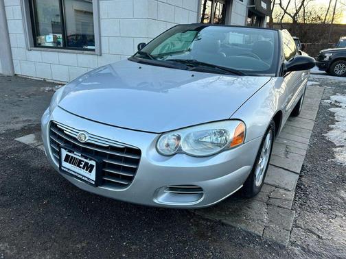 2005 Chrysler Sebring Base