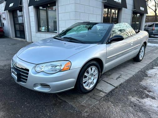 2005 Chrysler Sebring Base