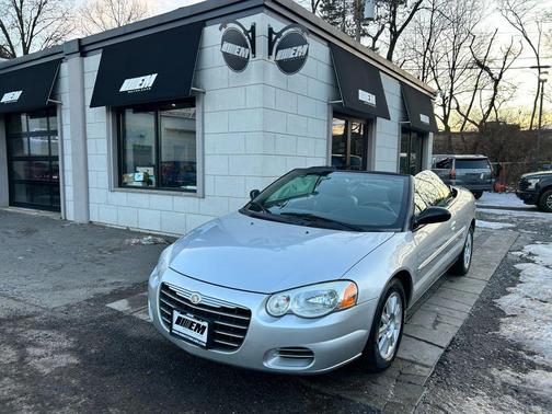 2005 Chrysler Sebring Base