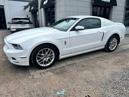 2013 Ford Mustang V6 Premium