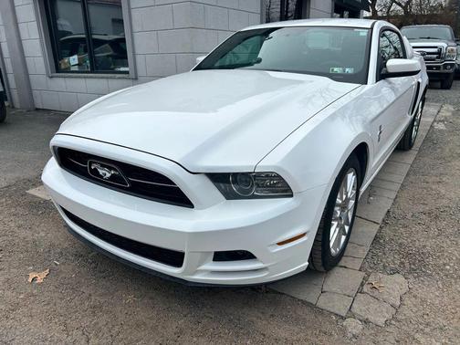 2013 Ford Mustang V6 Premium
