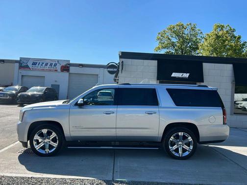 Quicksilver Metallic 2017 GMC Yukon XL Denali