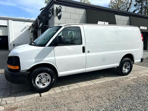 2011 Chevrolet Express 2500 Work Van