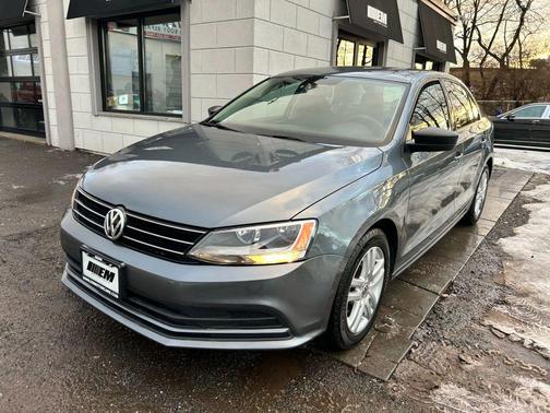 2015 Volkswagen Jetta Auto S w/Technology